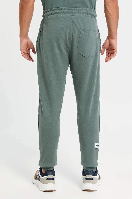 Men Green Printed Active Pants