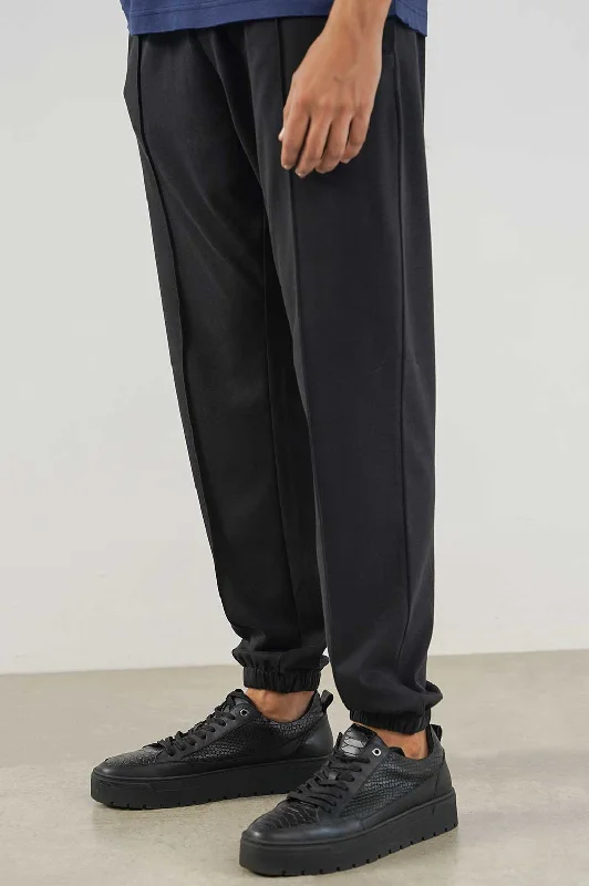 PLEATED JOGGER PANTS