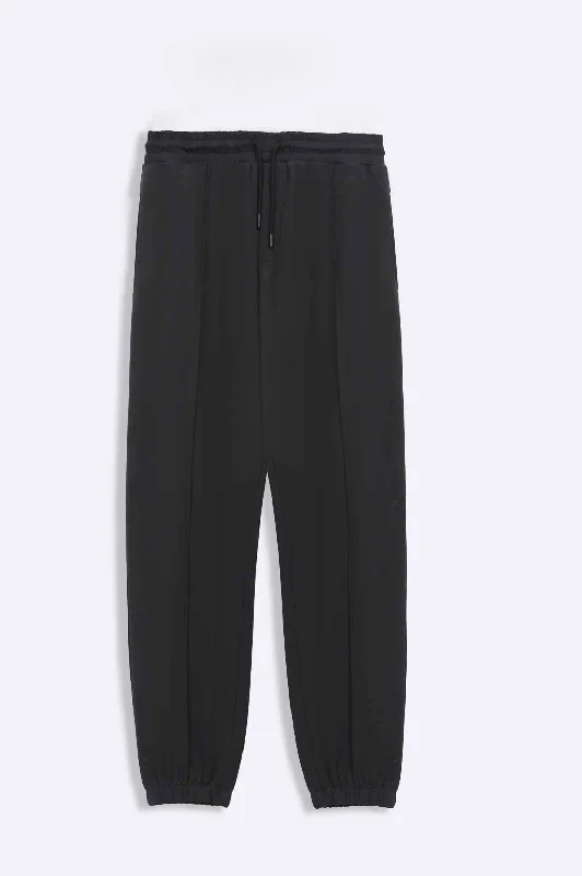 PLEATED JOGGER PANTS