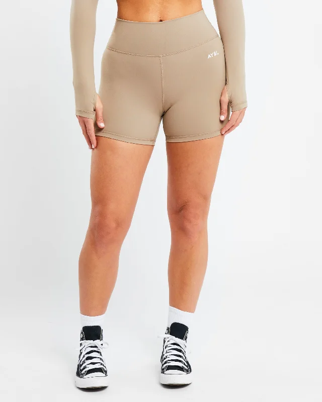 Core Shorts - Mocha