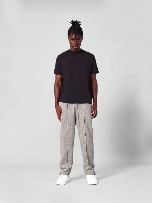 Straight Fit Essential Jogger