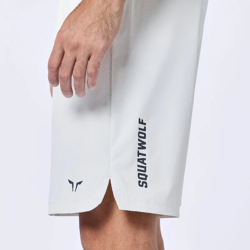 Essential Pro 9 Inch Shorts - Pearl White