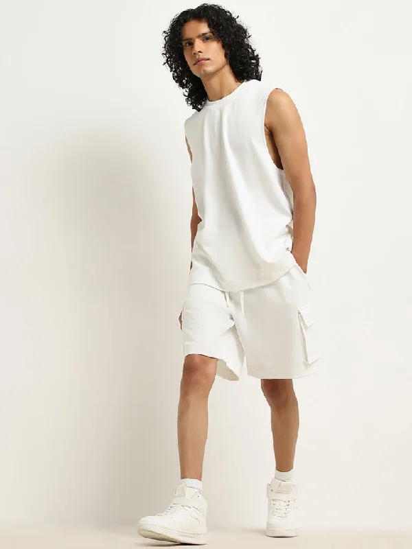 Studiofit White Cargo-Style Relaxed-Fit Mid-Rise Shorts